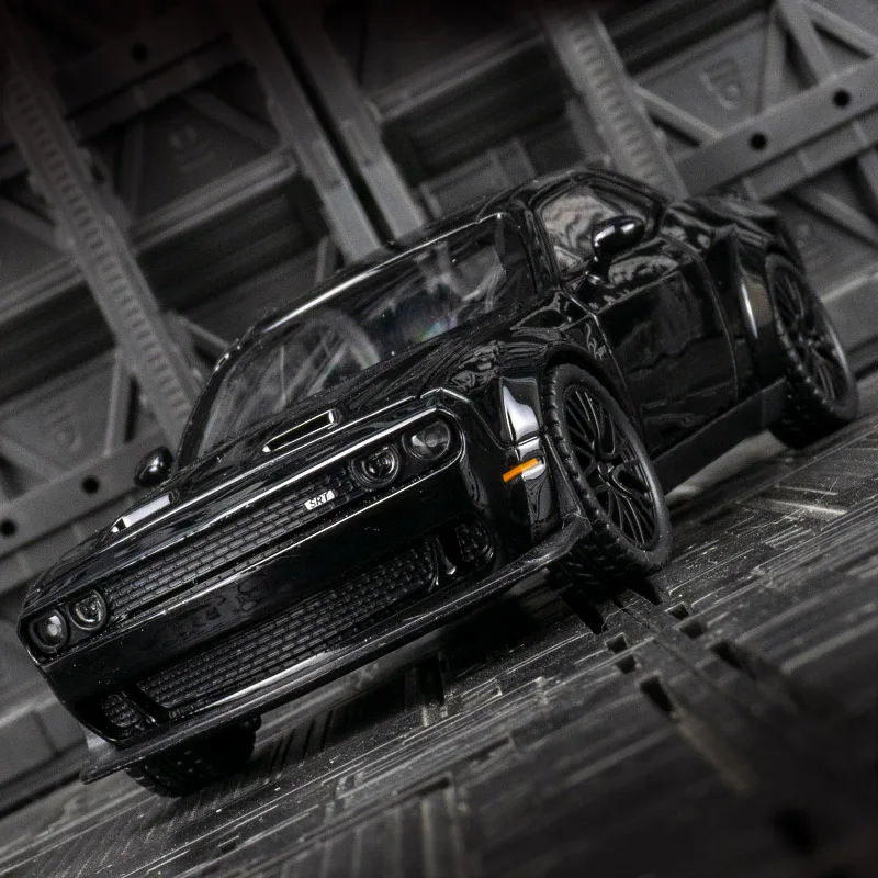 1: 32 simulation Dodge Hellcat alloy car model decoration, doors and engine hood, trunk can be opened with sound and light gifts
