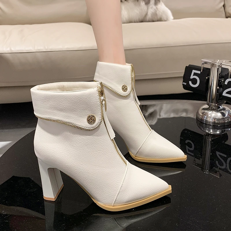 Women's Short Boots Winter New Tip Flip Short Plush Zipper Leather Boots Comfortable Warm Increase Square Heel Fashion Boots