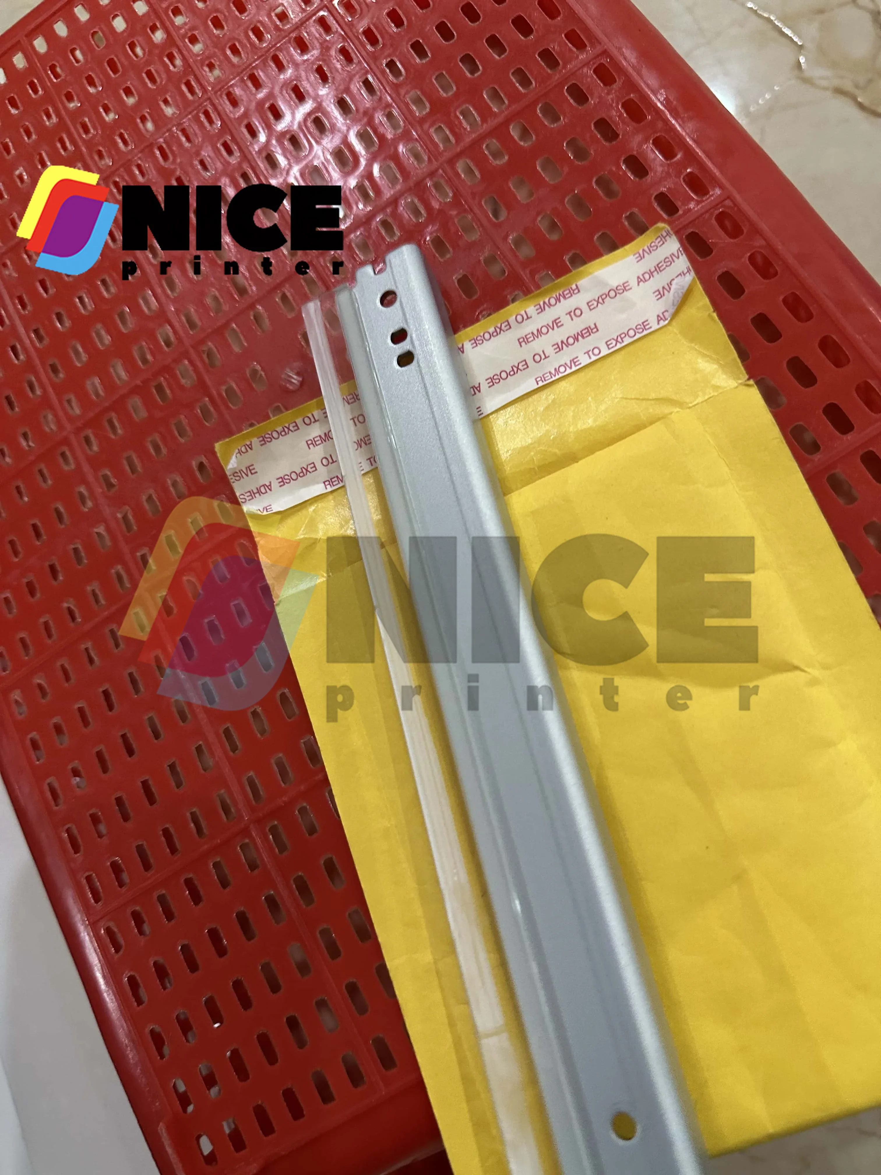 4PCS Drum cleaning blade support suitable for Canon c700 710 800 810 850 750 600 610 650 C600 C700 C800 C65 C650 C750 C850 C660