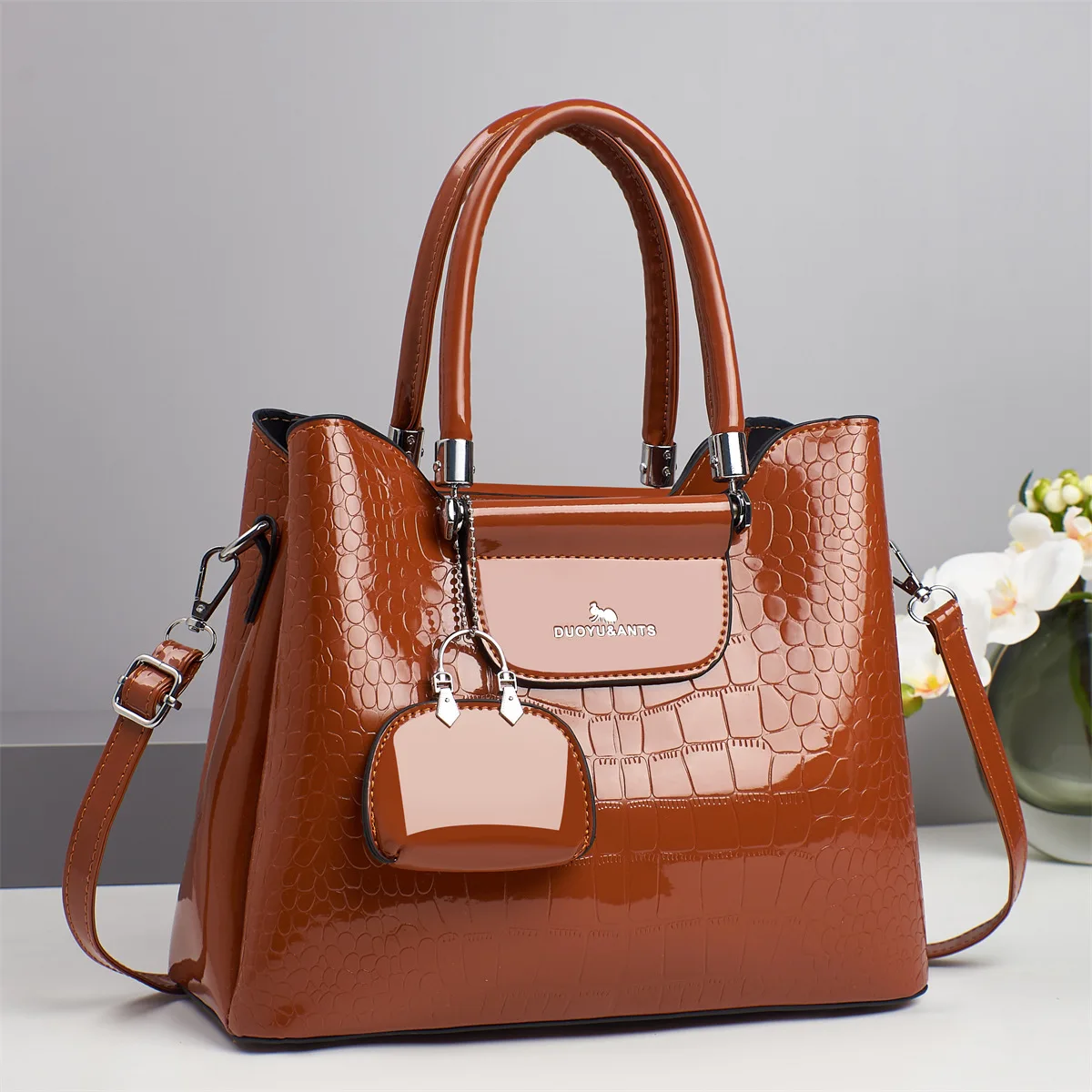 Women High-End PU Leather Bright Glossy Messenger Bag Large Capacity Top-Handle Bag Luxury Senior Single Shoulder Crossbody Bag