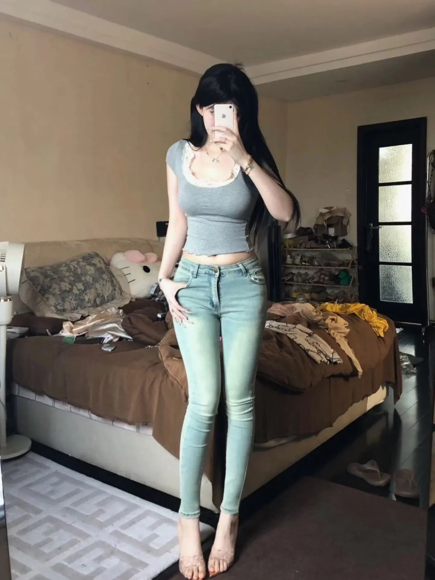 Retro American Washed Light Blue Embroidered Slim Fit Denim Jeans High Waist Pencil Tight Fitting Nine Point Pants for Women