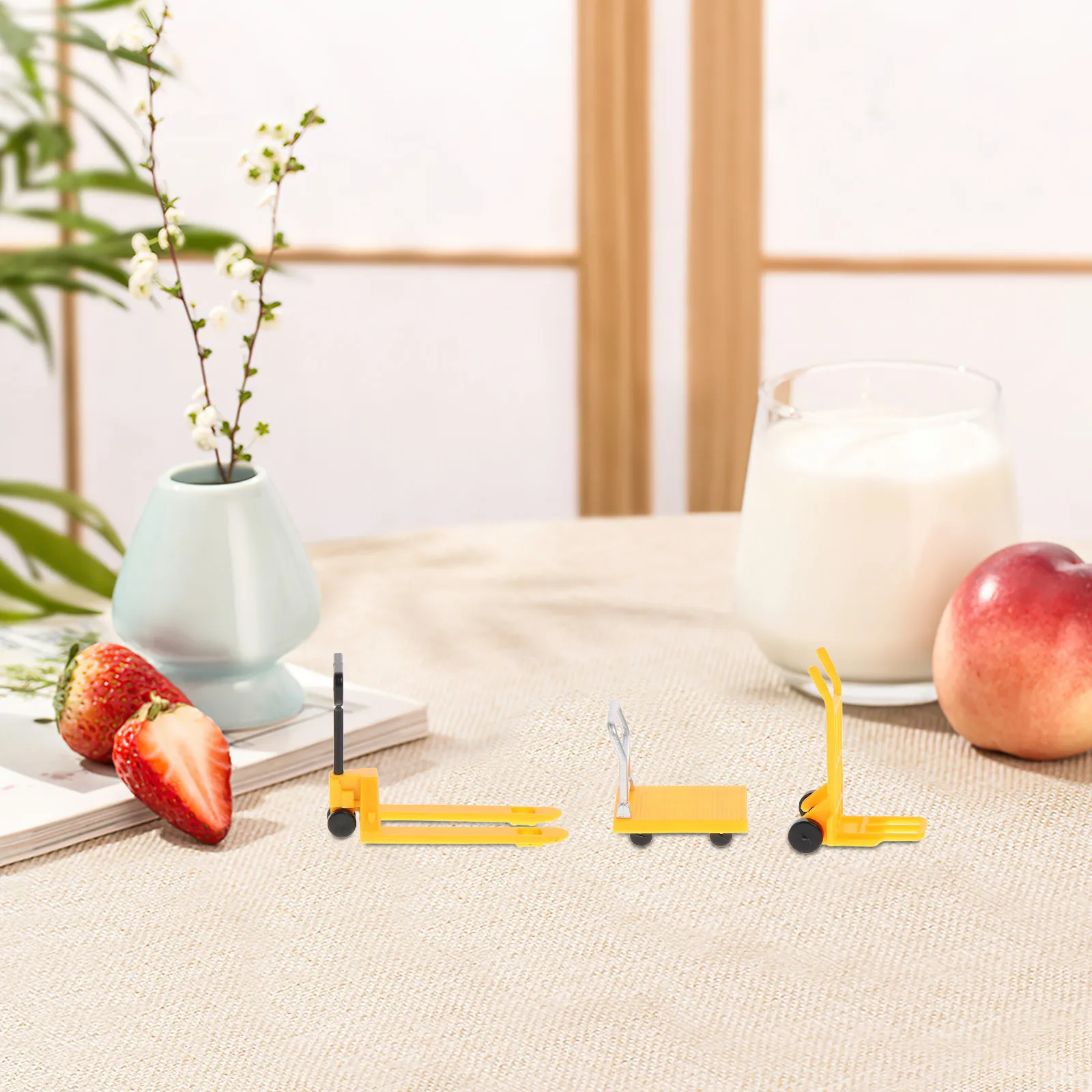 

Набор миниатюрных строительных машинок: безопасные для детей, с гладкими краями, вилочный погрузчик, ручная тележка, платформенная тележка, обучающая строительная техника, маленькие модели