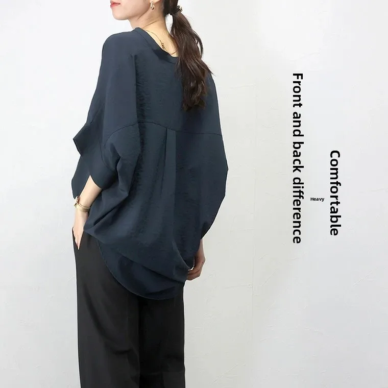 Luźny krój, dekolt w serek, jednolity kolor, irt 2025, nowy styl, japoński design, nowoczesny styl, nowoczesny, męski irt, efekt wyszczuplający.