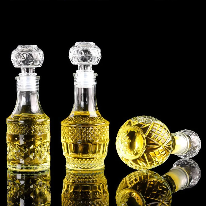 New 1Pc 50ml Transparent Small Empty Spirit Whisky Wine Bottle Mini Glass Alcohol Liquor Bottles With Screw Cap Whiskey Decanter