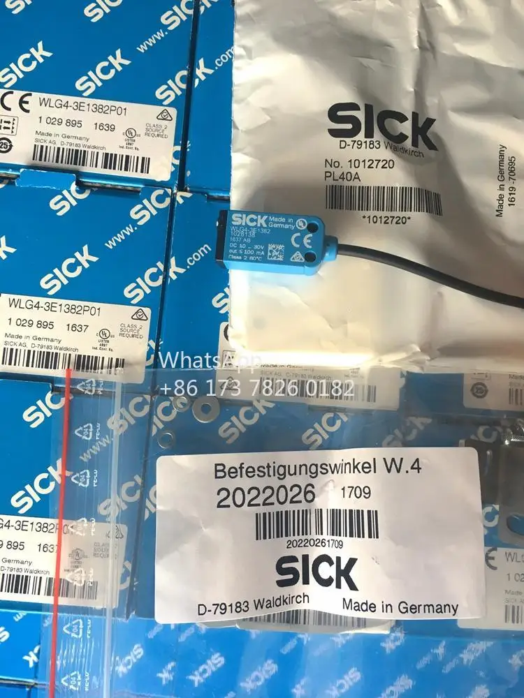 New Original SICK Photoelectric Sensor WLG4-3E1382P01