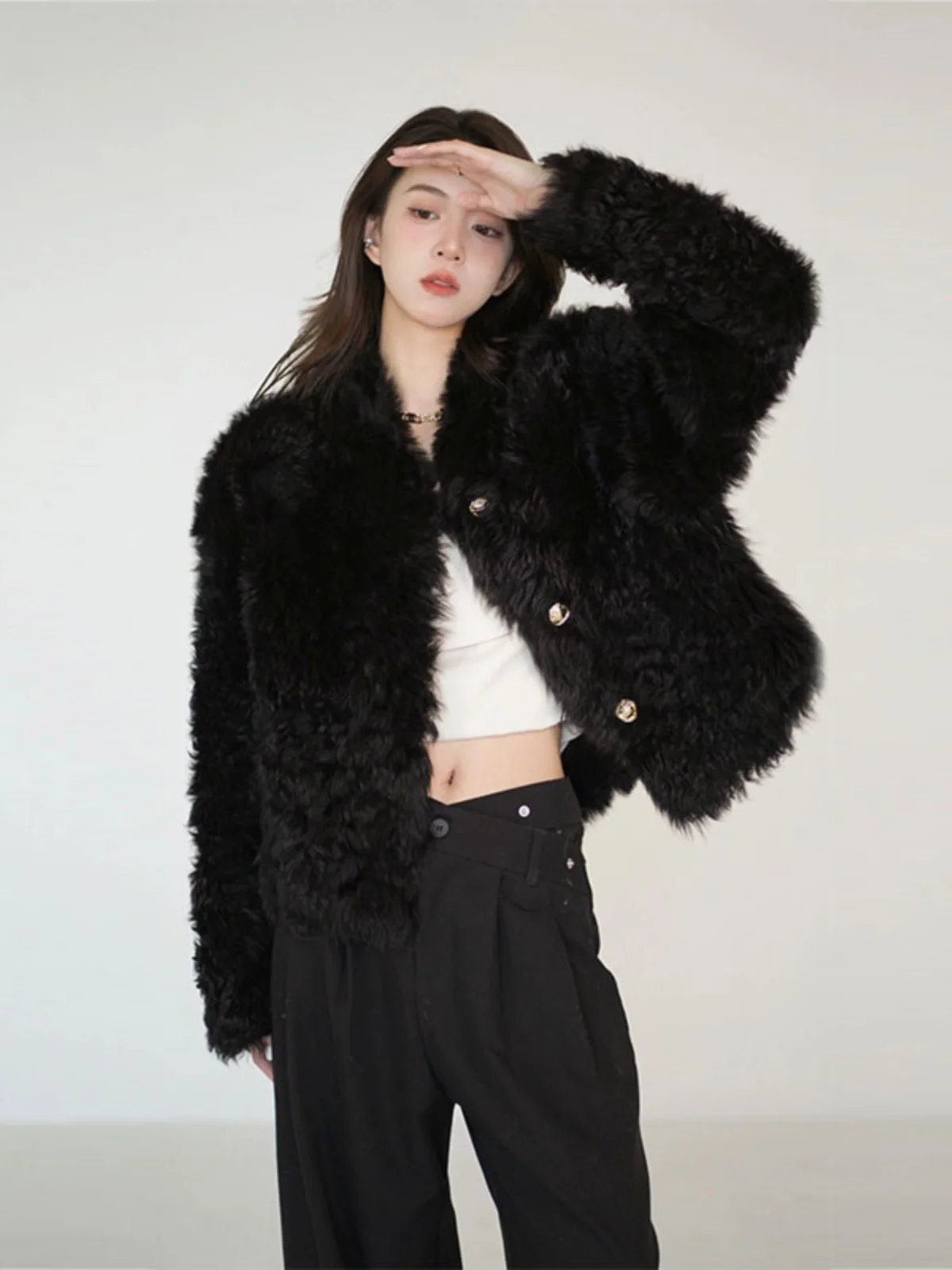 

Lamb Wool Jacket Alaska Woman Pockets Multiple Storage Utility Practical Functional Convenient User-Friendly Design Street Urban