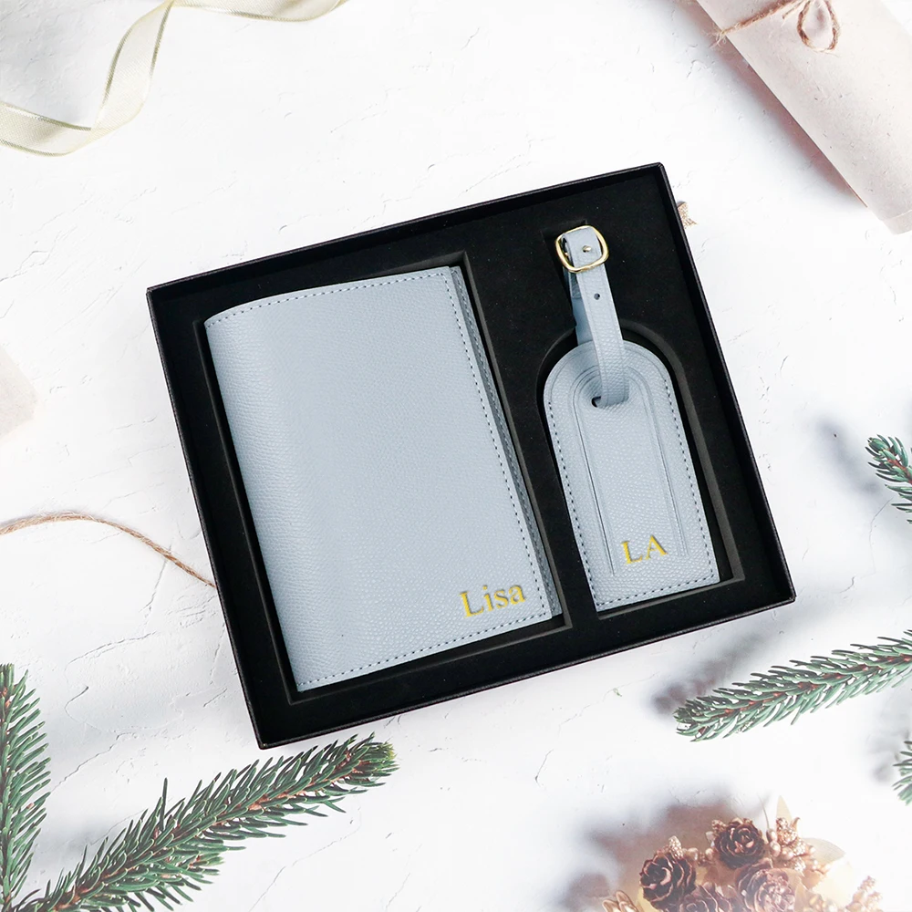 اسم مخصص لحامل جواز سفر من جلد البولي يوريثان وملصق مضاد للخسارة مع صندوق هدايا للسفر الأساسي #3