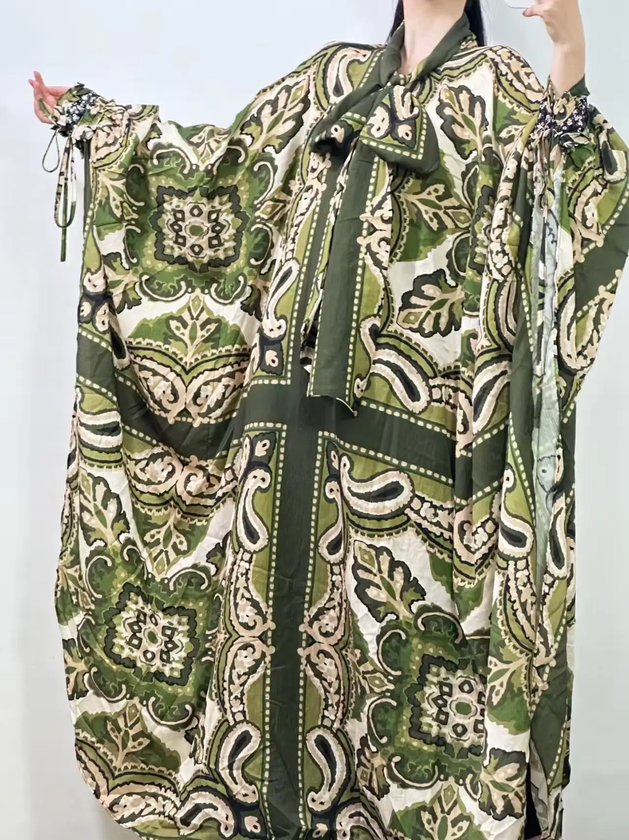 جديد 2025 الخريف المرأة الرجعية هندسية مطبوعة ربطة القوس فيونكة التعادل البلوفرات فستان موضة فضفاضة كبيرة الحجم منتفخ تنورة الحفلات