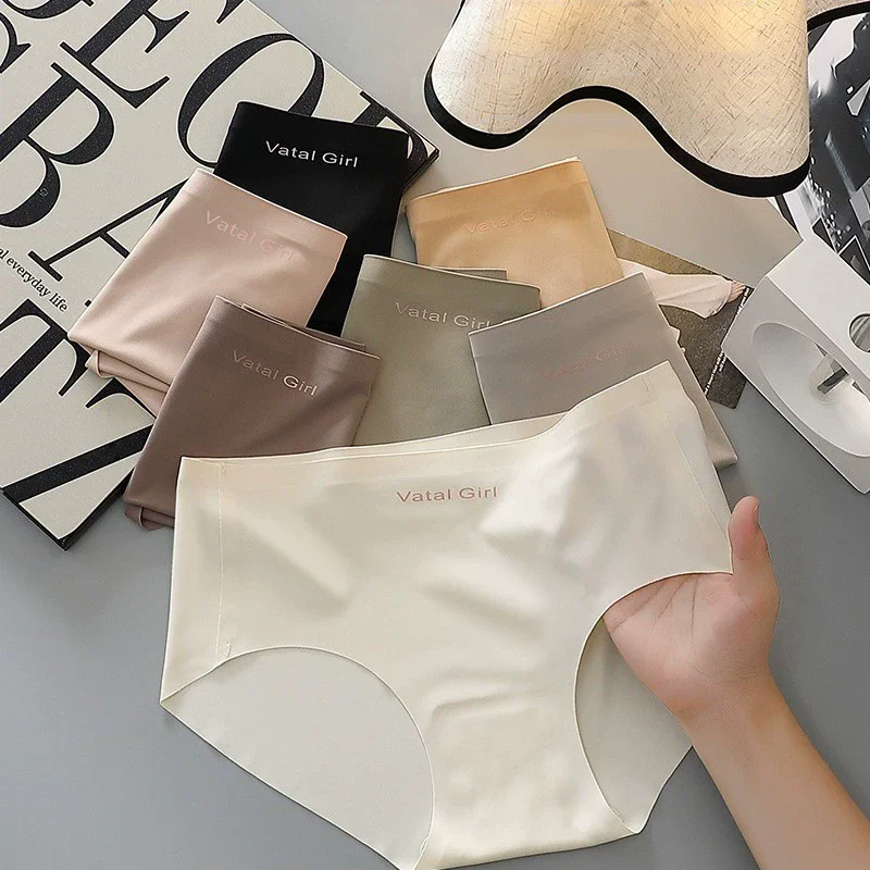 7-Piece Set Of Ice Silk Seamless Women's Simple Triangle Pants, Comfortable And Breathable Summer Women's Casual Underwear