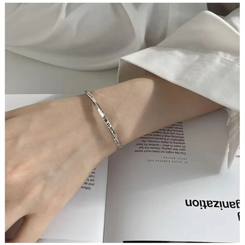 S925 Zilveren Letter Mobius Armband Vrouwen Retro Mode Temperament Eenvoudige Persoonlijkheid Armband Twist Patroon Handkleding Mode