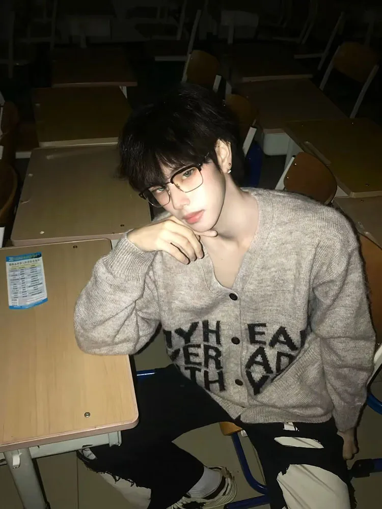 

Мужской зимний кардиган в американском ретро-стиле с глубоким V-образным вырезом, вязаный, повседневный, с вышивкой, премиум-качество