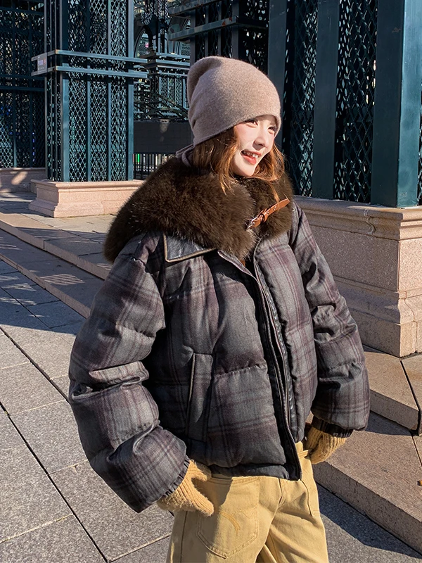 따뜻한 체크무늬 다운 재킷 여성용 겨울 코트 두꺼운 디자인 퍼 칼라 한국 버전 스트레이트 컷 폴리에스터 섬유