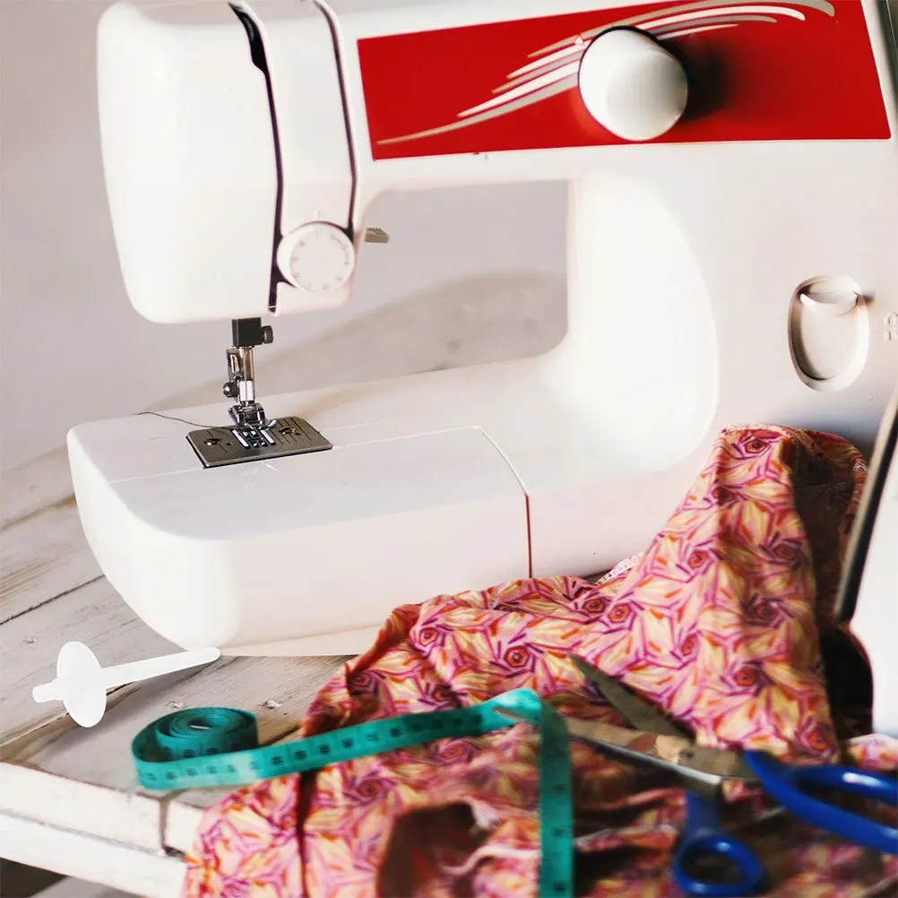 12 قطعة ماكينة خياطة بلاستيكية بكرة دبوس استبدال موضوع بكرة حامل غطاء عالمي صالح للآلات المنزلية منع التشابك #3