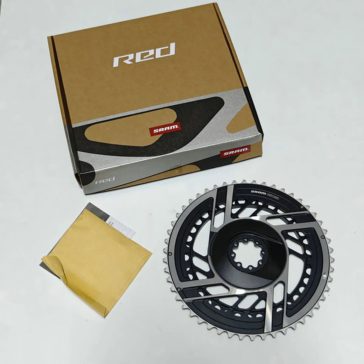 

SRAM RED 2x Chainring Kit 46/33T, 48/35T, 50/37T Direct Mount 12SPEED CR-RED-KIT-E1 X-Range gearing
