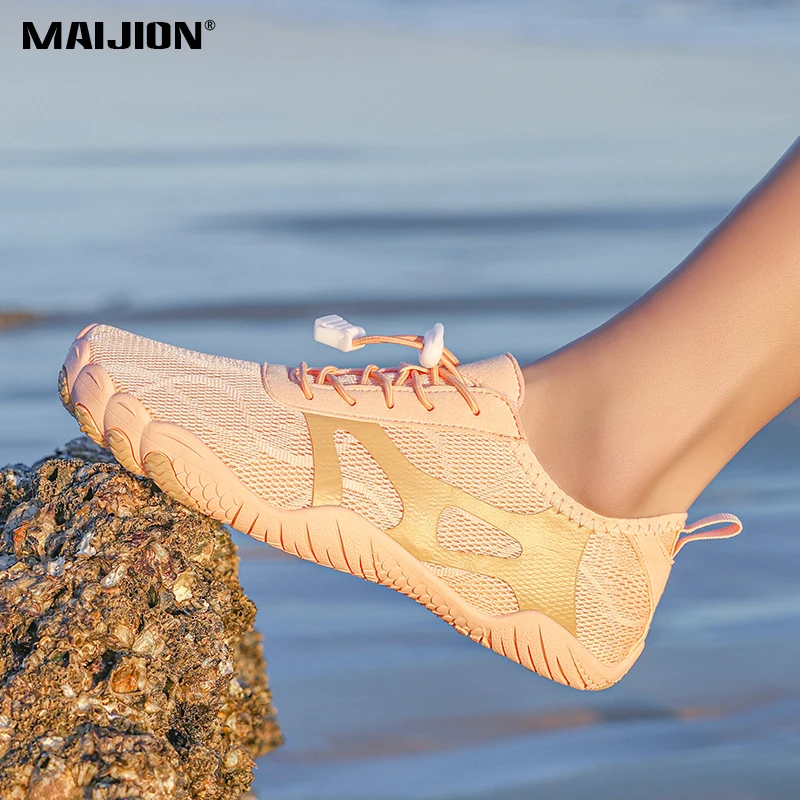 Outdoor Non-slip Wading Sneakers for Men Women Beach Walking Aqua Shoes Unisex Mesh Breathable Upstream Barefoot Water Shoes