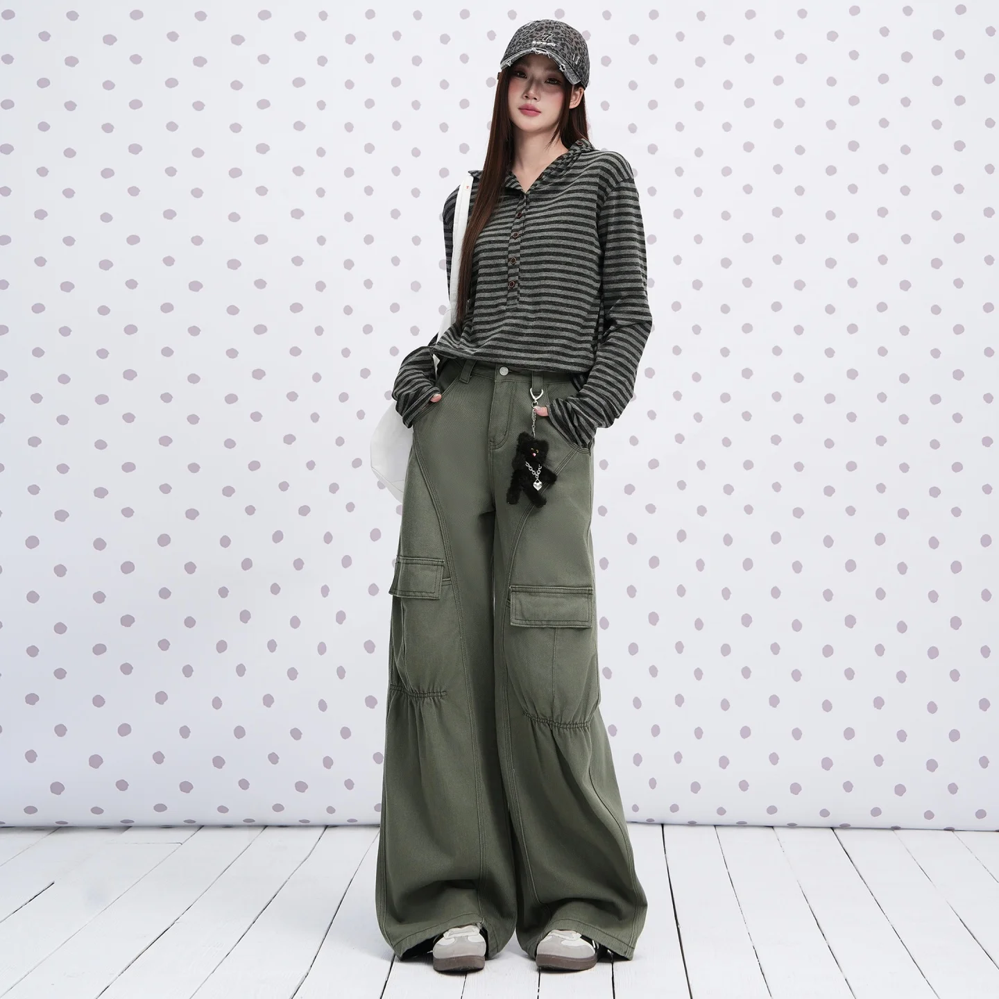 Y2K Women Army Green Cotton Ruched Cargo Denim Jeans 2026 New Unique Tailoring Versatile Loose Wide Leg Casual Long Trousers