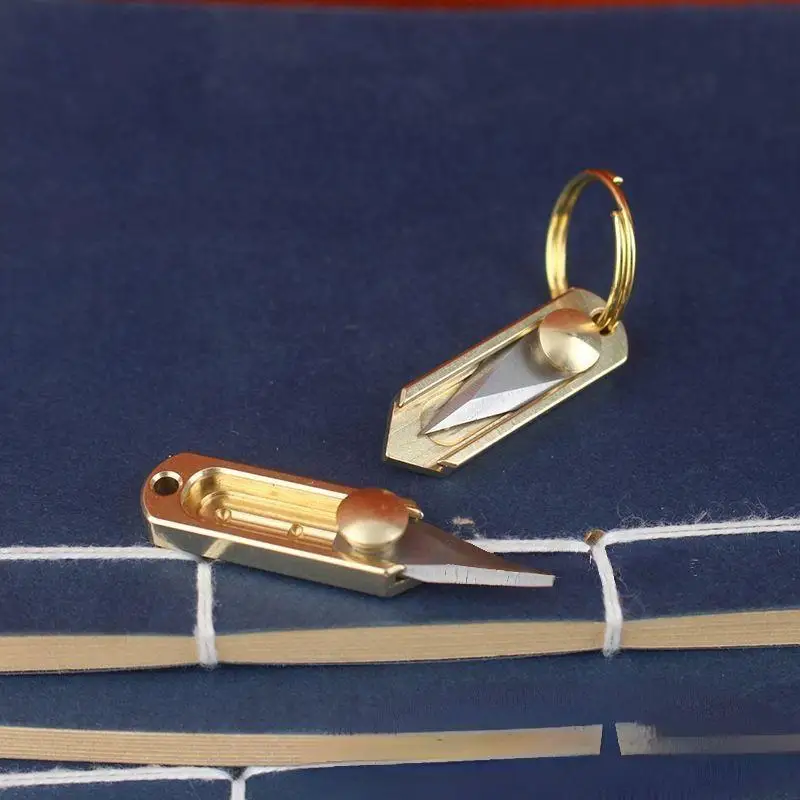 Mini-Messermesser-Schlüsselanhänger aus Messing, tragbarer EDC-Anhänger, Express-Öffner zum Auspacken, Outdoor-Camping-Werkzeug, Mini-Messer-Schlüsselring – Detail 2