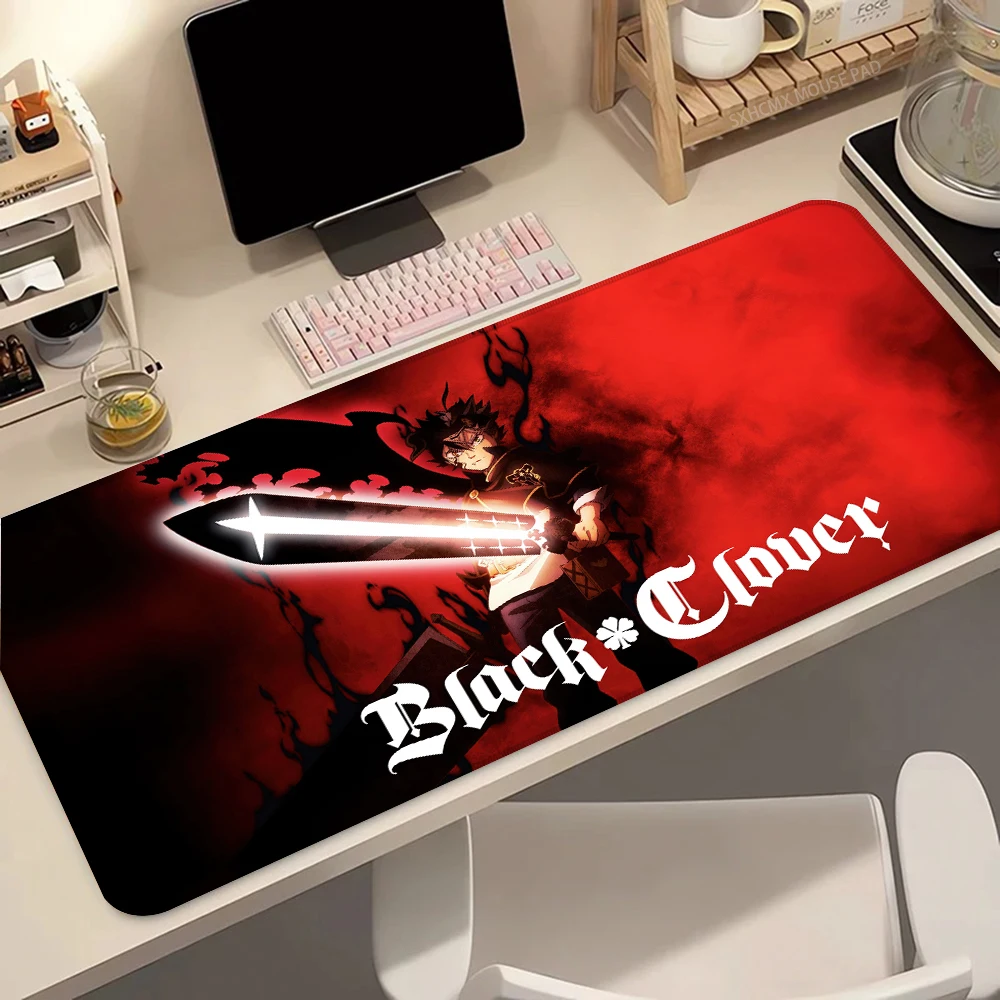 Fashion Black Clover Mousepad mit Druckmotiv für Computer-Gamer, mit Verriegelungskante, HD, rutschfest, XXL 90 x 40 cm, Tastatur-PC-Schreibtischunterlage, Funda