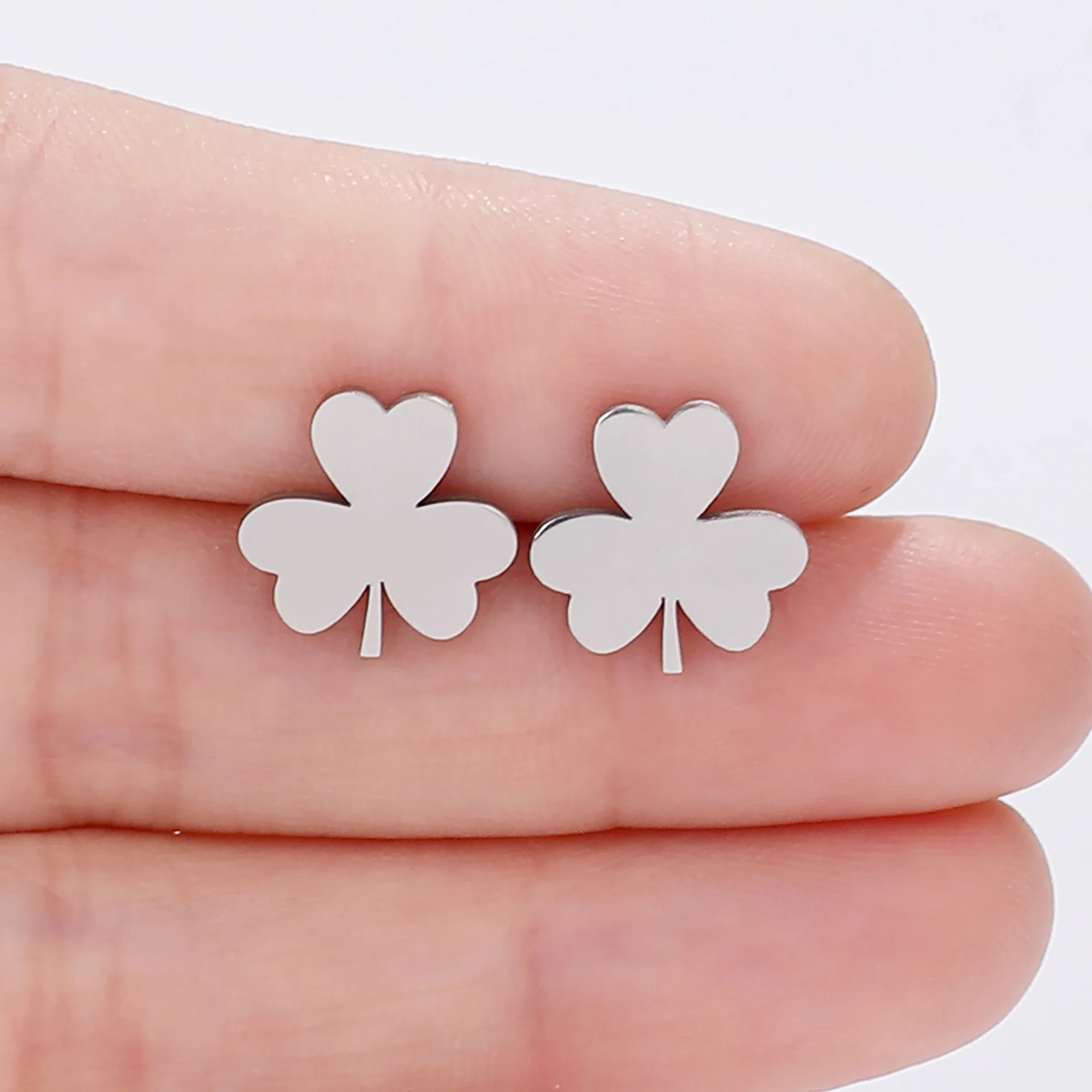 2024 new fashion stainless steel love clover earrings product temperament all match birthday anniversary earrings small gift