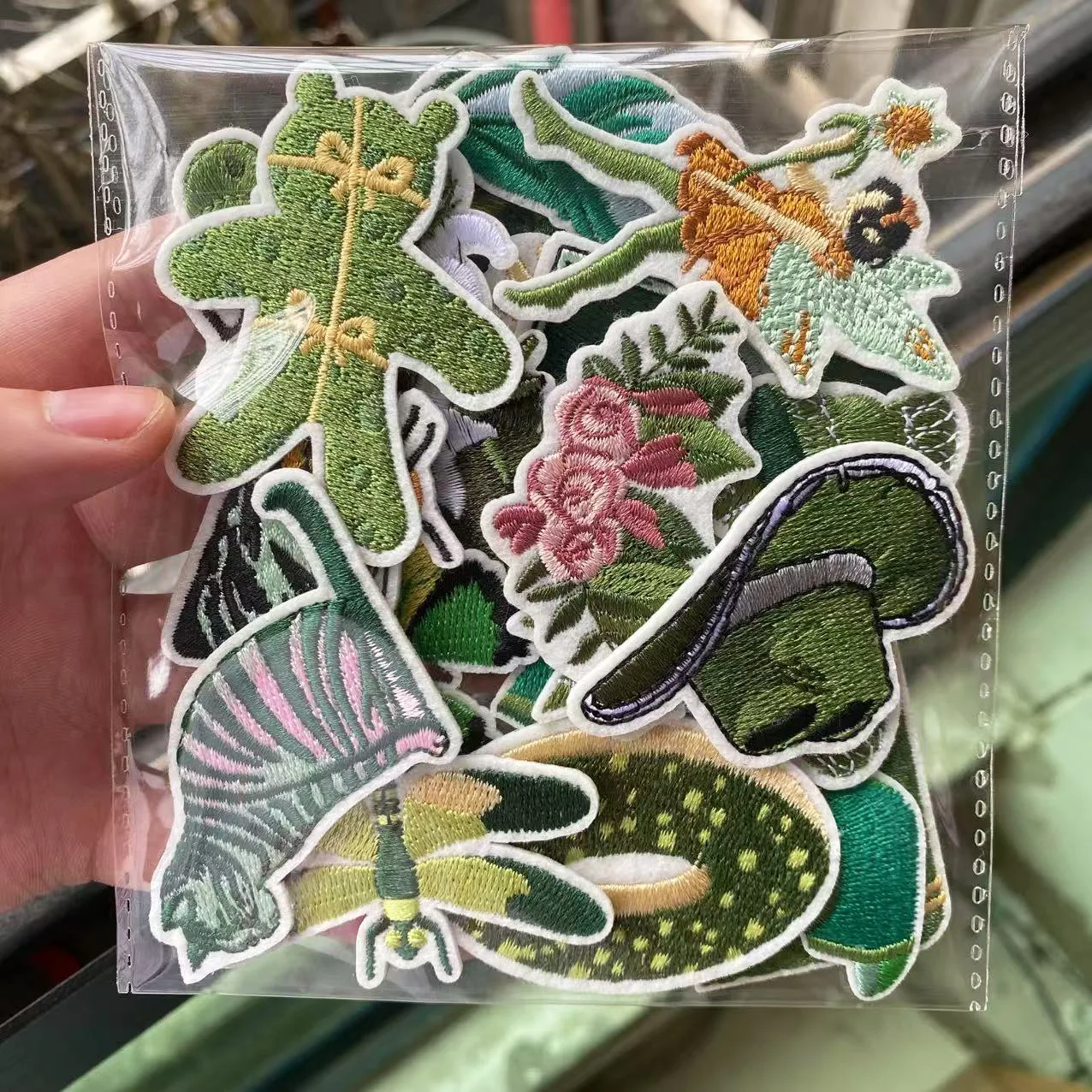 Dark Green Embroidered Cloth Appliques Flower Fairy Heels Camera Feather Book Decorative Iron on Patches for Girls Clothes Bags