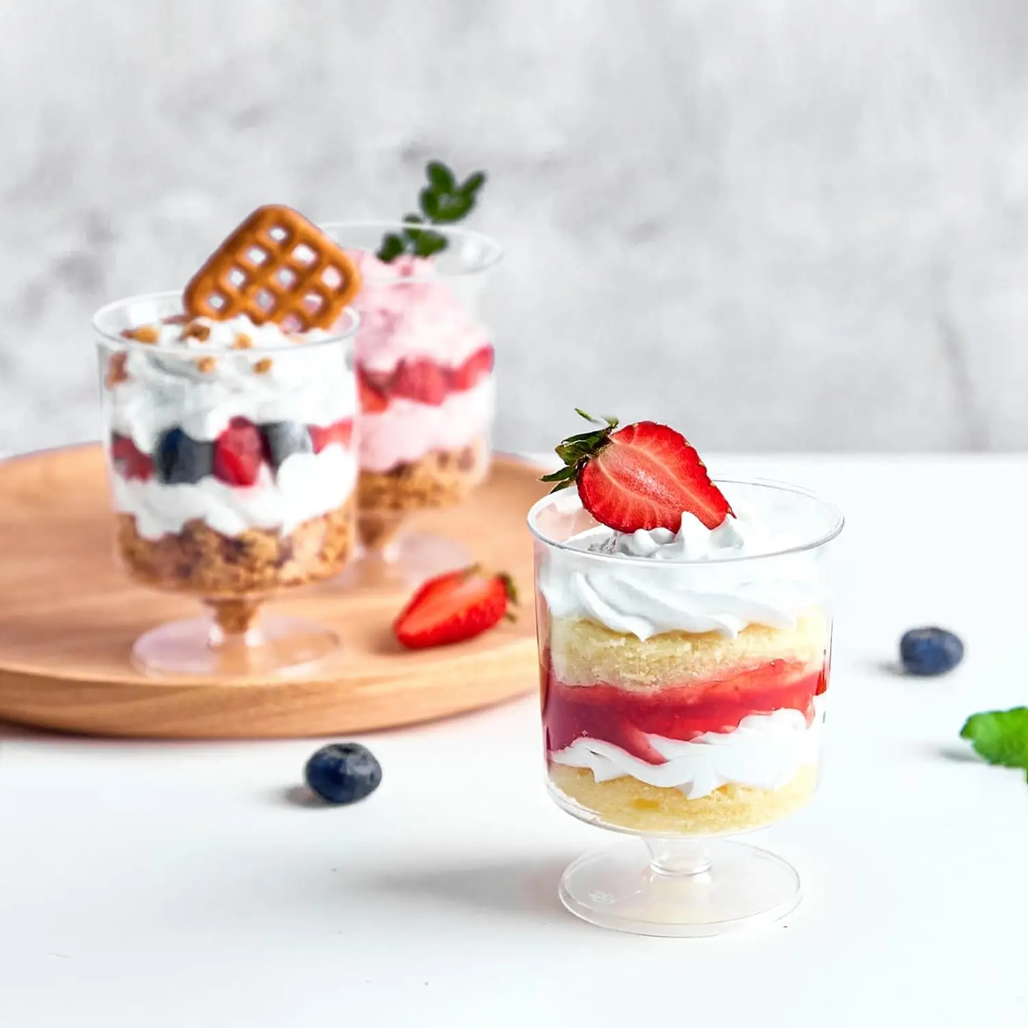 10PCS 5 oz Mini Dessert Cups with Spoons Small Dessert Cups Plastic Footed Wine Glasses for Serving Trifles, Appetizers