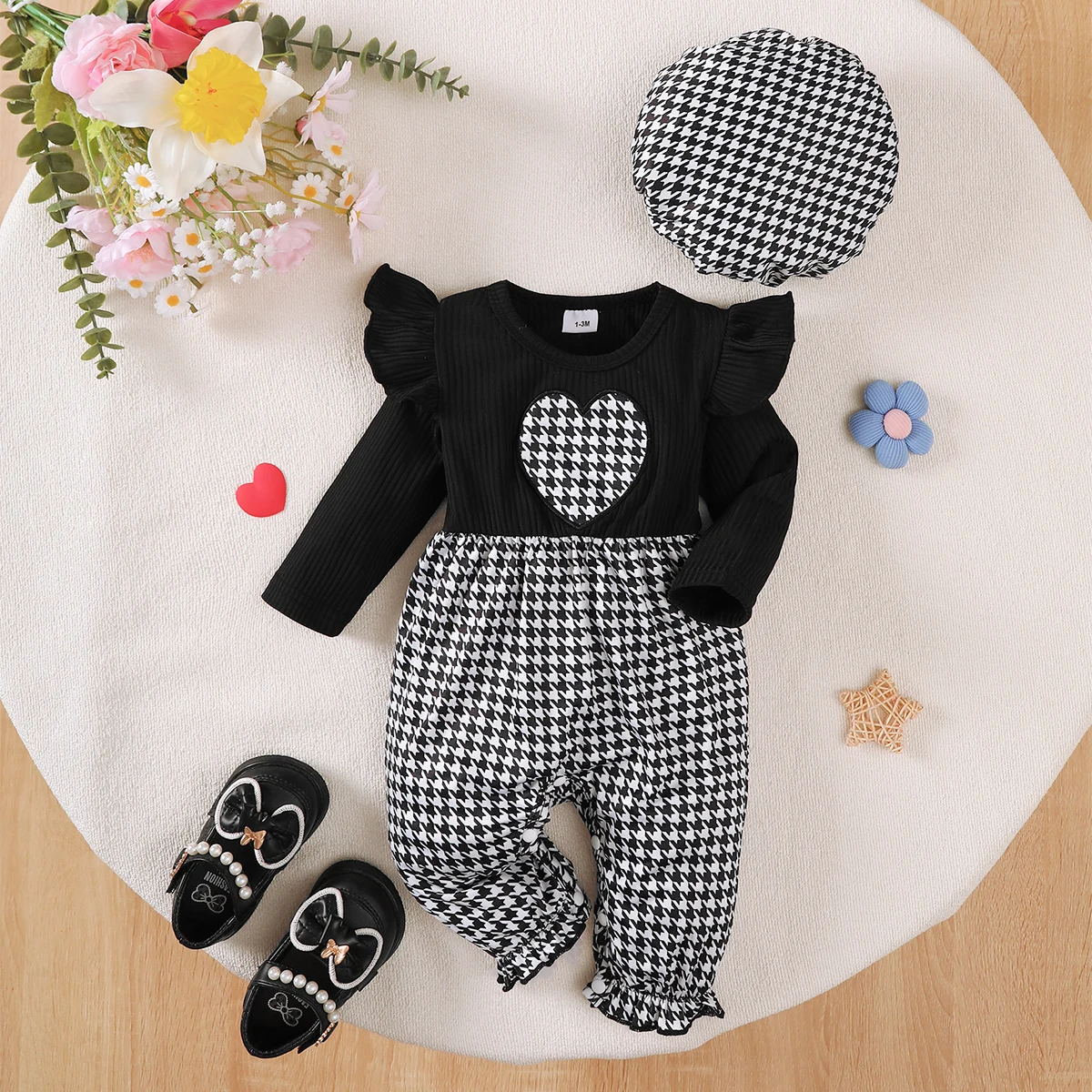 

0-18 Months Baby Girl Thousand Bird Grid Love Fashion Long Sleeve Bodysuit+Hat Two Piece Set Newborn Baby Girl Crawler Bodysuit