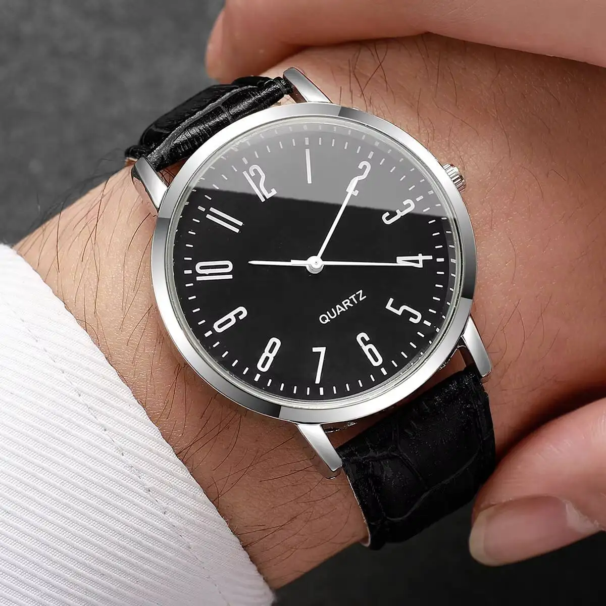 4 قطعة/المجموعة حزام جلدي أنيق رجال الأعمال ساعات عادية التناظرية ساعة كوارتز للرجال ساعة Reloj Hombre (بدون صندوق)