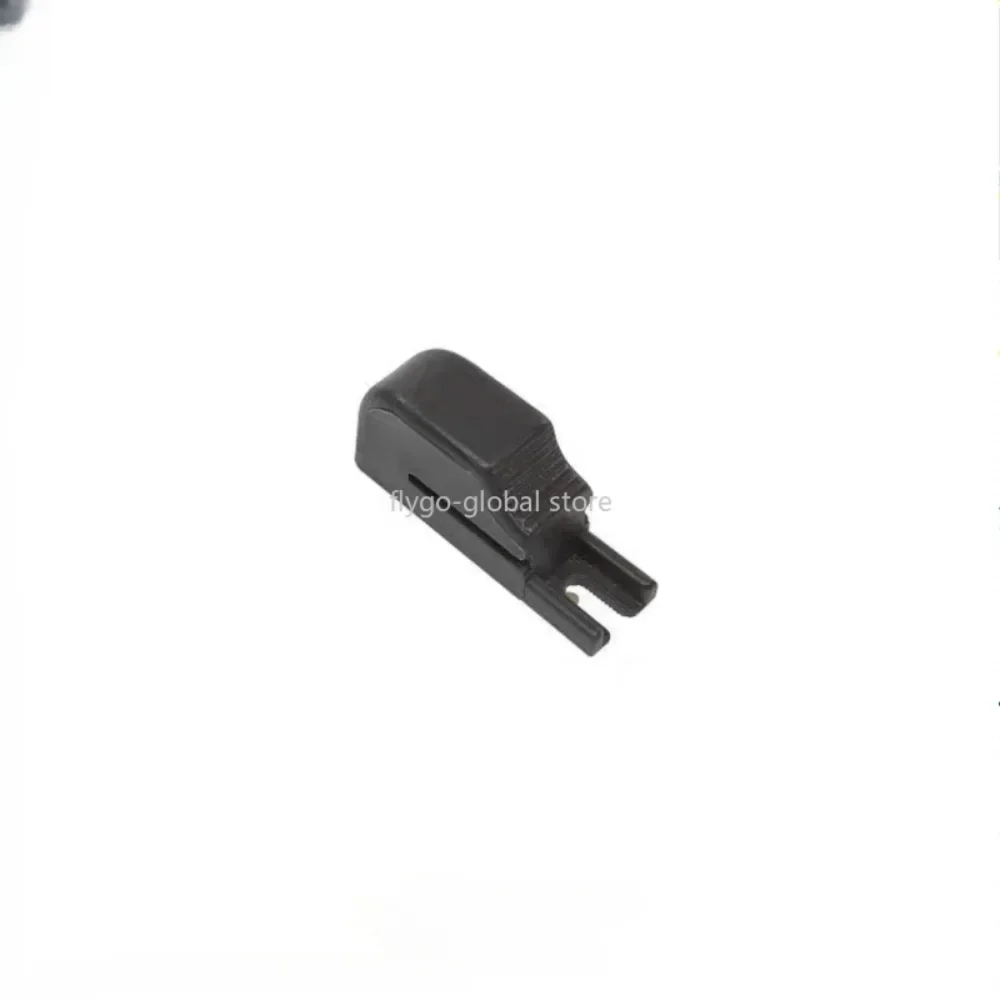 

Applicable to Iveco's proud 2045 door lift