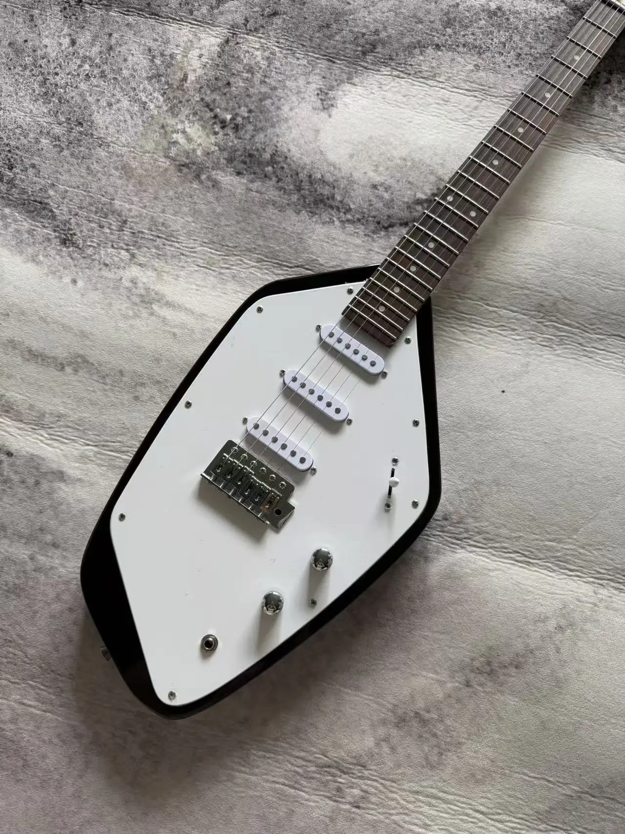 Retro Diamond‑Shaped Solid Body Electric Guitar, Black White Contrast Finish, Three Single Coil Pickups