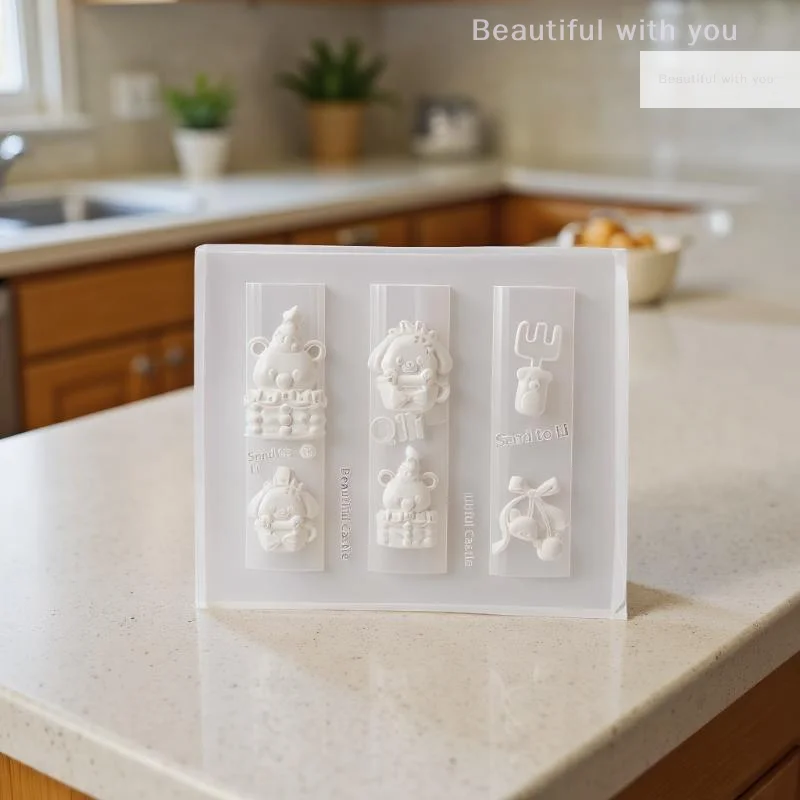 

DIY Nail Art 3D Mold, Transparent Silicone Pet Bear Dog Design - Cake and Ice Cream Kitchen Desserts Decoration