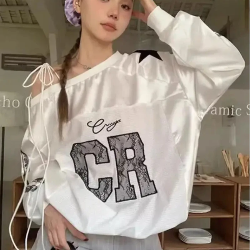 الكورية رسالة مطرزة الدانتيل الربط قطري الكتف قبالة الكتف كم طويل هوديي الشارع المرأة الخريف فضفاض مثير أعلى