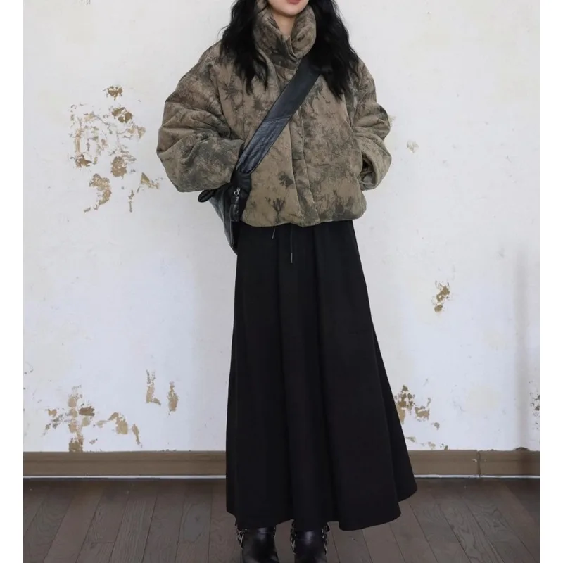 Jaqueta curta feminina com design sentido tie-dye algodão engrossado fino, nicho e casaco acolchoado de algodão quente para mulher