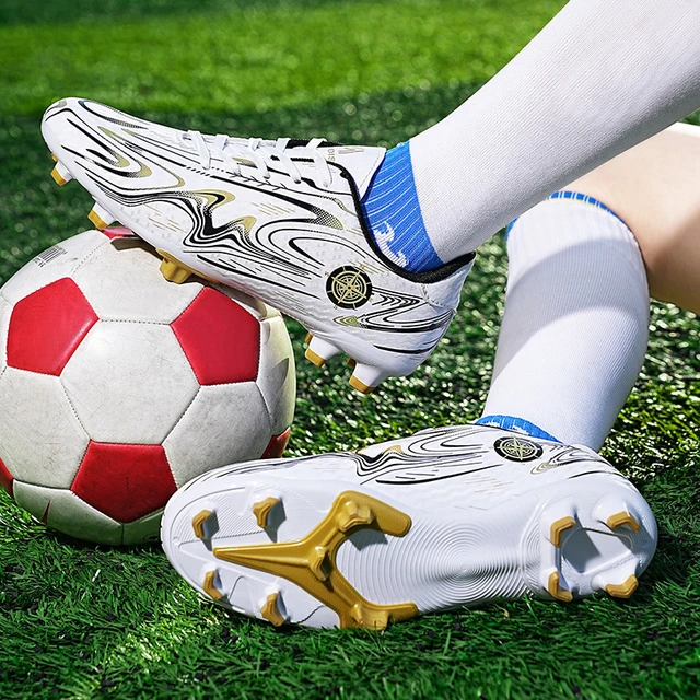 Nuovo Design scarpe da calcio dorate bianche per uomo donna ramponi tacchetti da calcio Sneakers economiche scarpe da calcio per bambini zapatos de futbol AliExpress