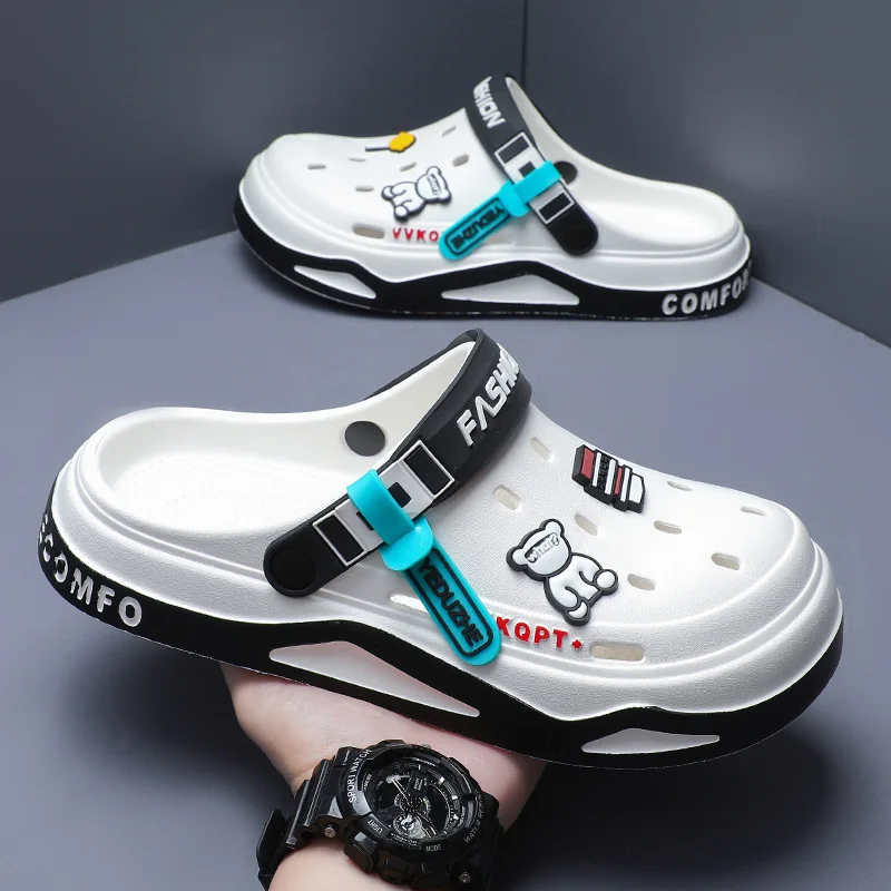 Summer new trend hole shoes outside wear cartoon fashion home home couples non-slip hole sandals beach Baotou slippers men's