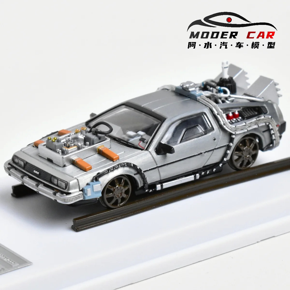 MJ 1:64 back to the future DeLorean DMC 12 Diecast Model Car