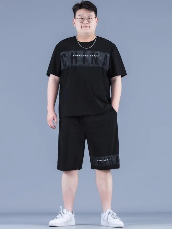 

Комплект мужской одежды больших размеров из ледяного шелка: футболка и шорты. Летний тонкий модный брендовый свободный комплект для полных мужчин. Повседневная спортивная одежда из полиэфирного волокна.