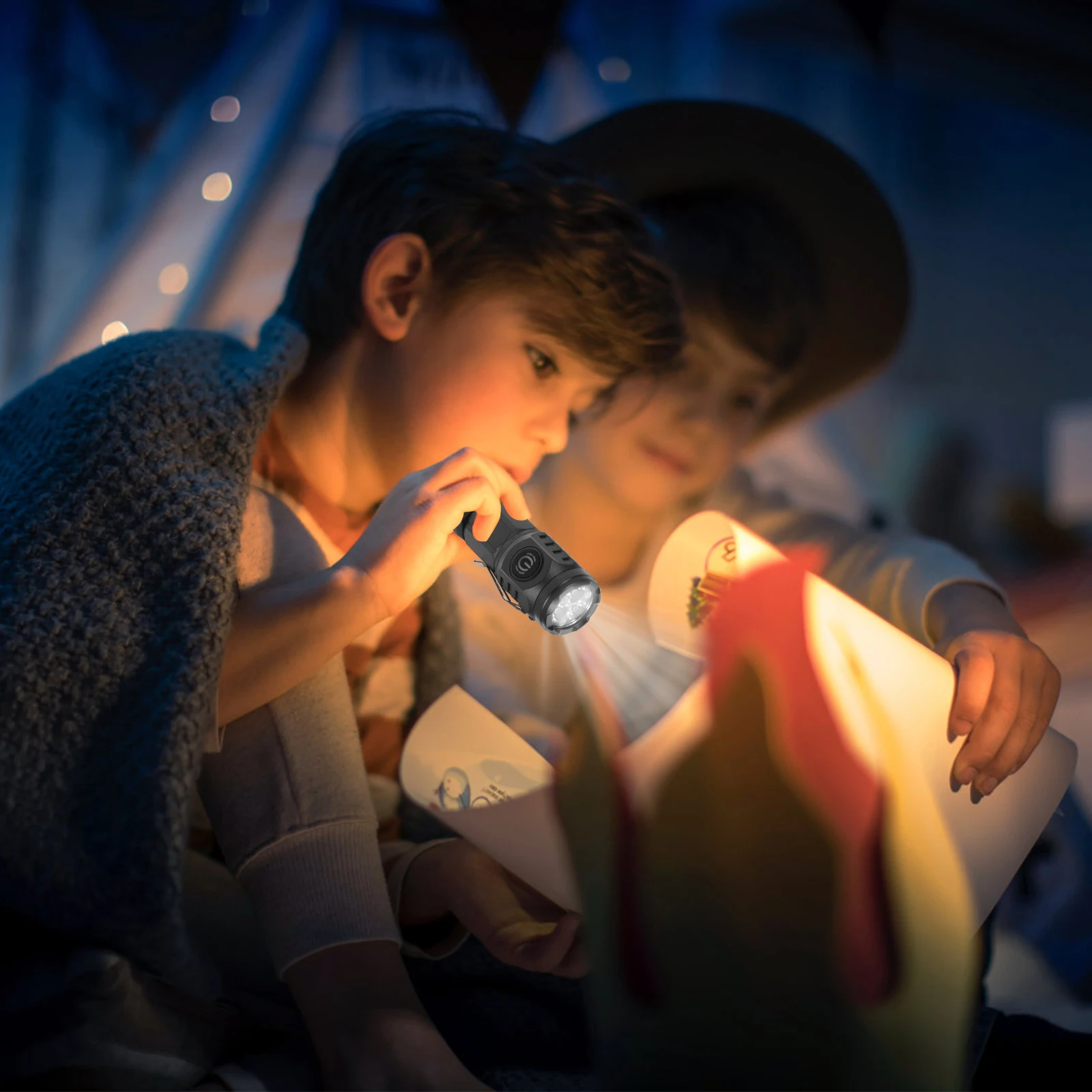 

1Set Handheld Flashlight Sturdy ABS Material Lightweight Portable Outdoor Camping Accessory Thumb Flashlight Camping Supply