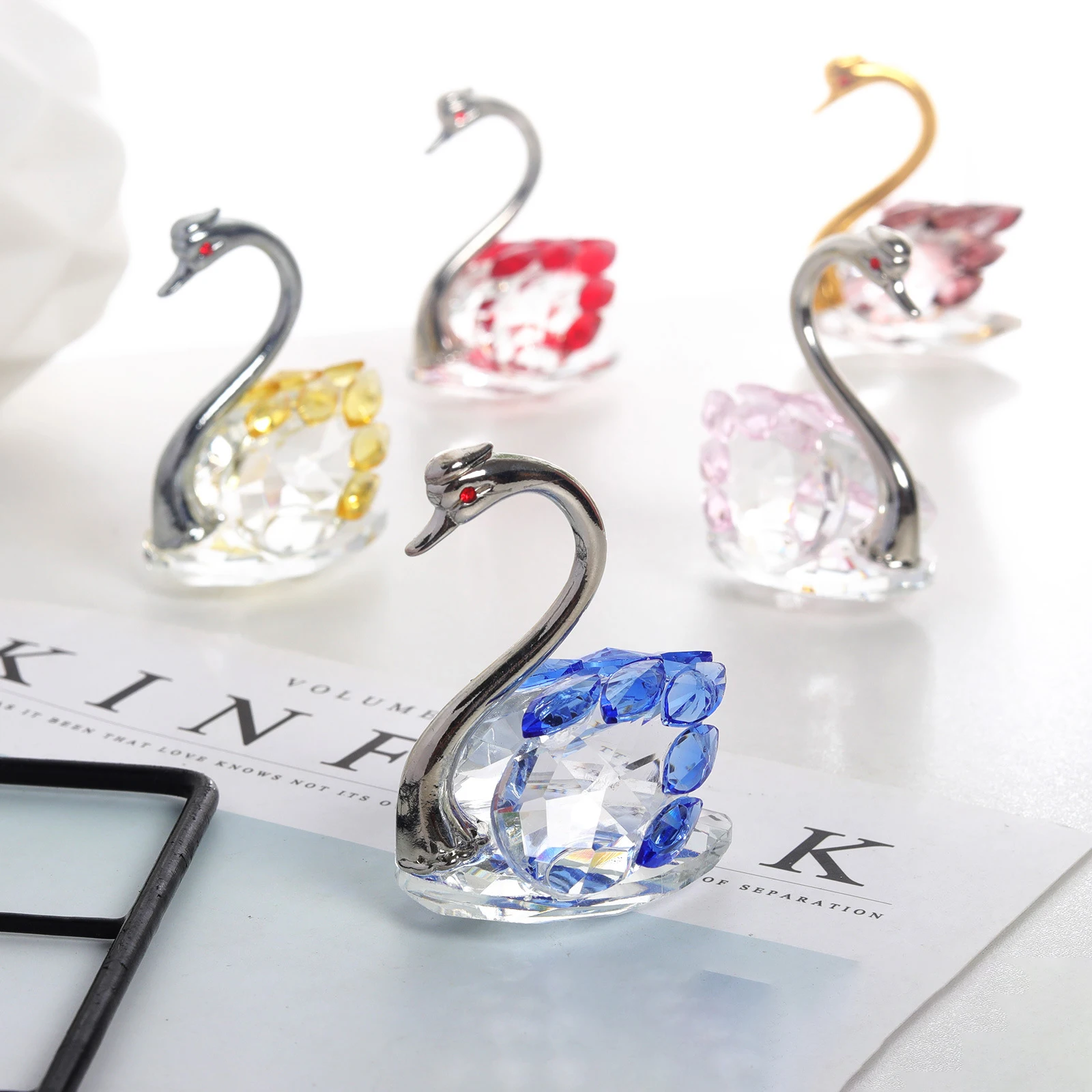Creative Crystal Swans Ornaments Desktop Decoration Miniature Gift Diamond Swans Crafts Small Statue Elegant