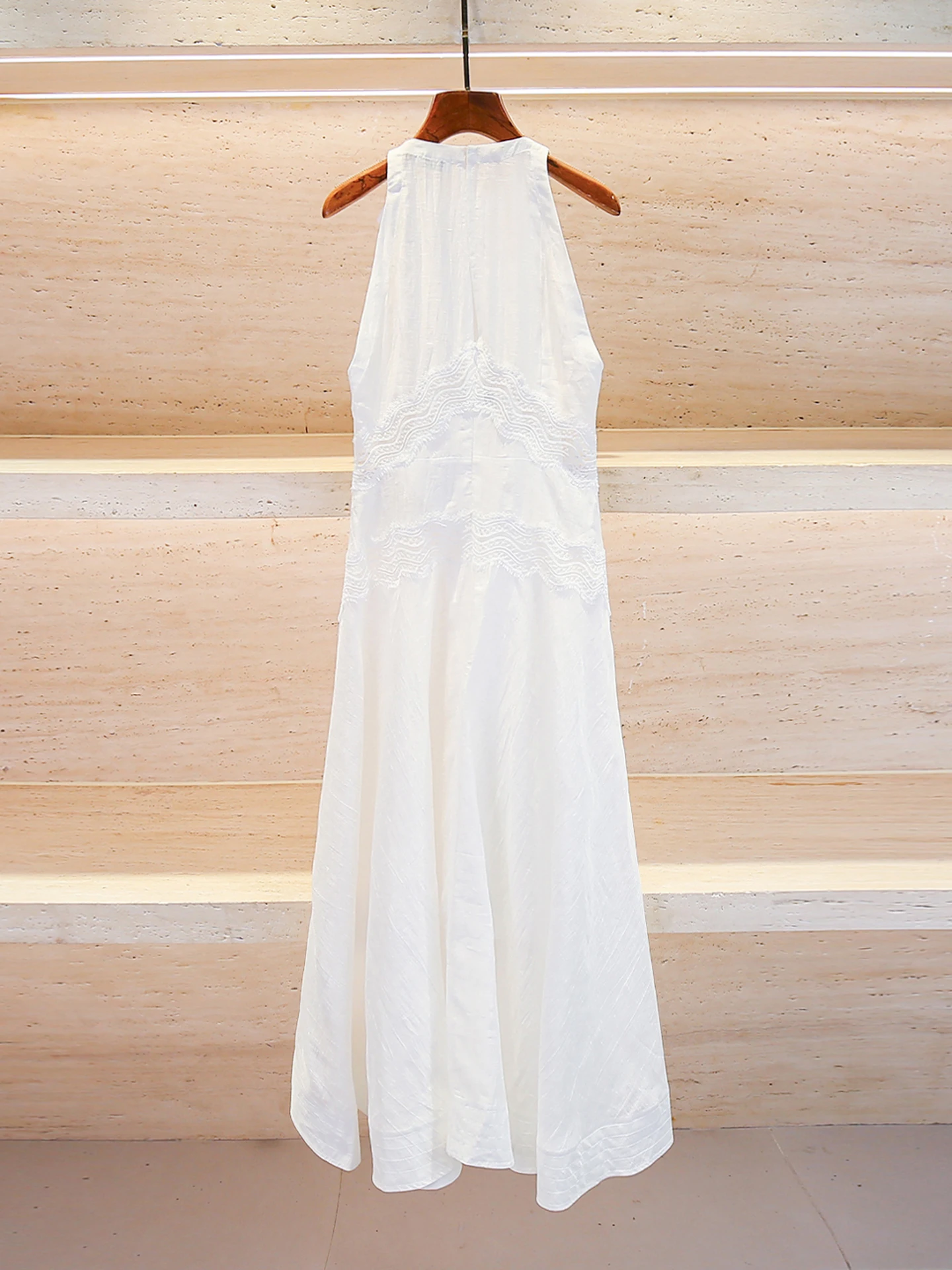 เสื้อกั๊กปักลายฉลุ Ele Long ทรงเอไลน์เอวสูง Dr ทรงเข้ารูป ผอมเพรียว สำหรับฤดูร้อน 2025 แฟชั่นผู้หญิง เหมาะสำหรับใส่ไปทำงาน