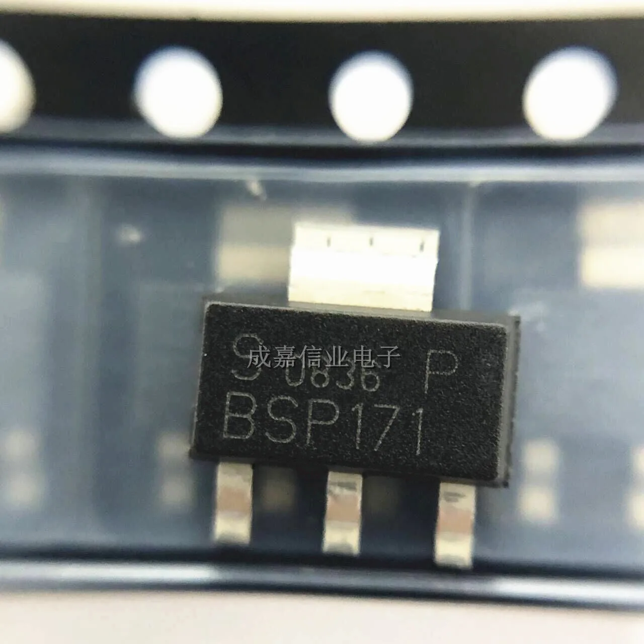 

10pcs/Lot BSP171PH6327XTSA1 SOT-223-4 BSP171P MOSFET P-Channel -60V 1.9A 13nC Operating Temperature:- 55 C-+ 150 C