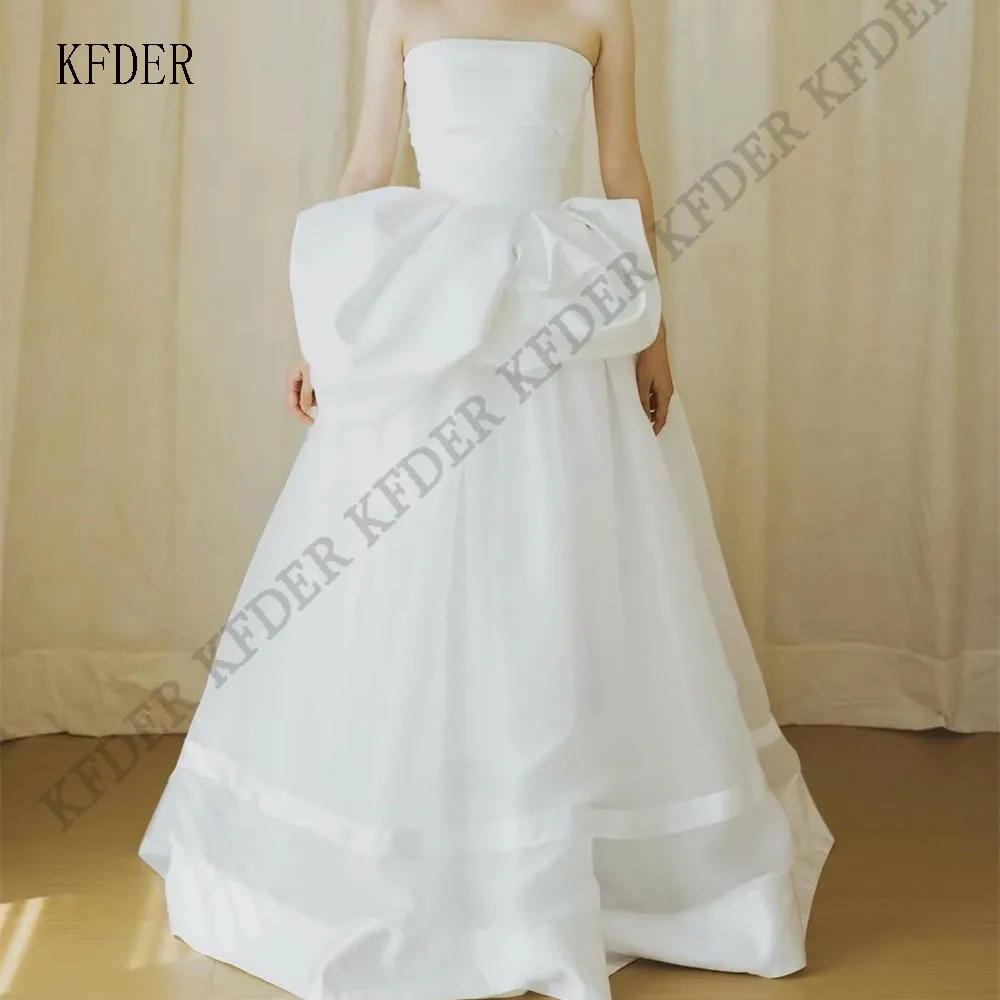 Generous A Line Strapless Tulle Strapless Korea Wedding Dress Photo Shoot Sleeveless Formal Princess Bride Bridal Gown 웨딩드레스