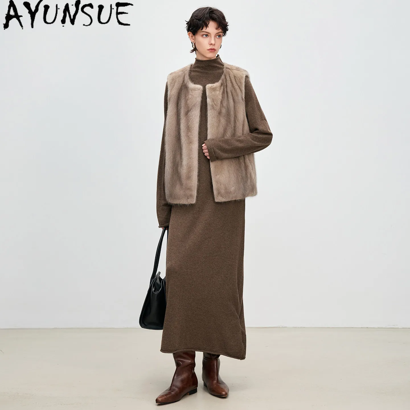 AYUNSUE Natural Mink Fur Vest Women Clothing Sleeveless Winter Jacket Fashion Womens Coats Whole Mink Warm O-neck Пальто Женское