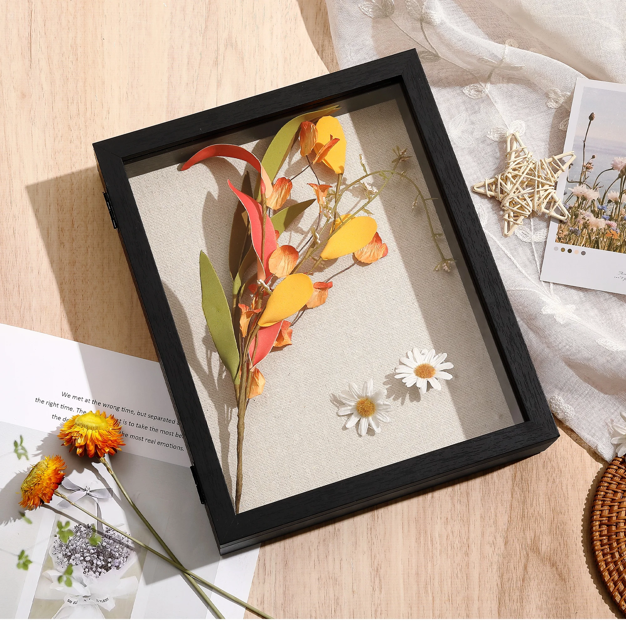 Cornice Shadow Box 8,5x11 con retro in lino, robusta vetrina per esposizione di ricordi, fiori, foto, medaglie e altro