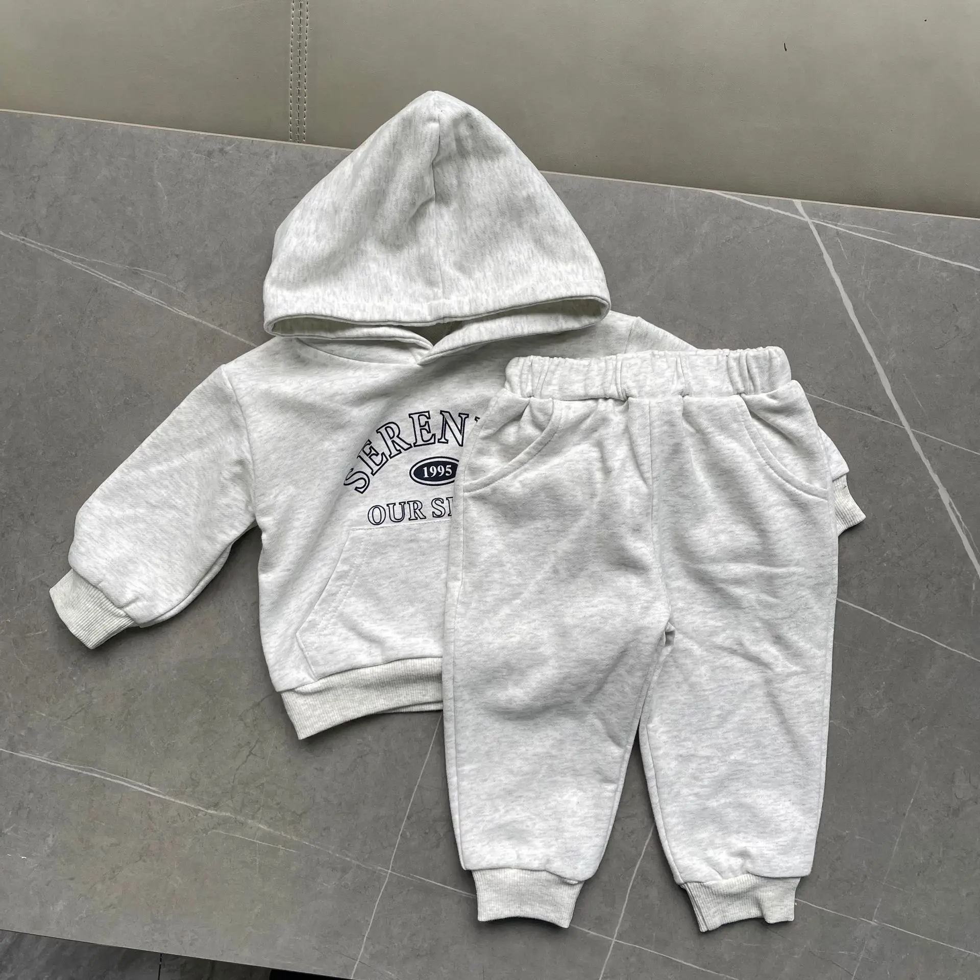 

2024 Autumn Winter New Baby Letter Print Hooded Sweatshirt + Sweat Pants 2pcs Suit Boys Girls Casual Sports Set Kids Outfits