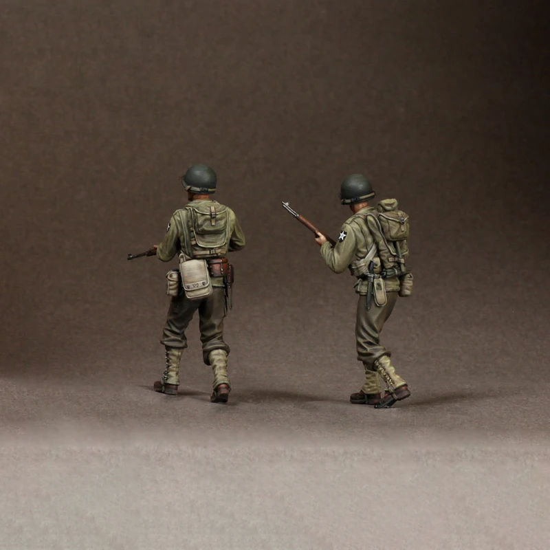 1/35 Resin Model Figure Kits GK , Two People，Military Theme，Unassembled And Unpainted,359C