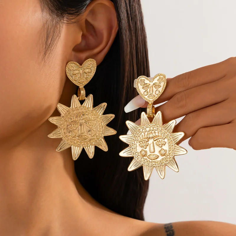 

National Style Portrait Pendant Exaggeration Ear Studs for Women Niche Relief Three-Dimensional Earrings