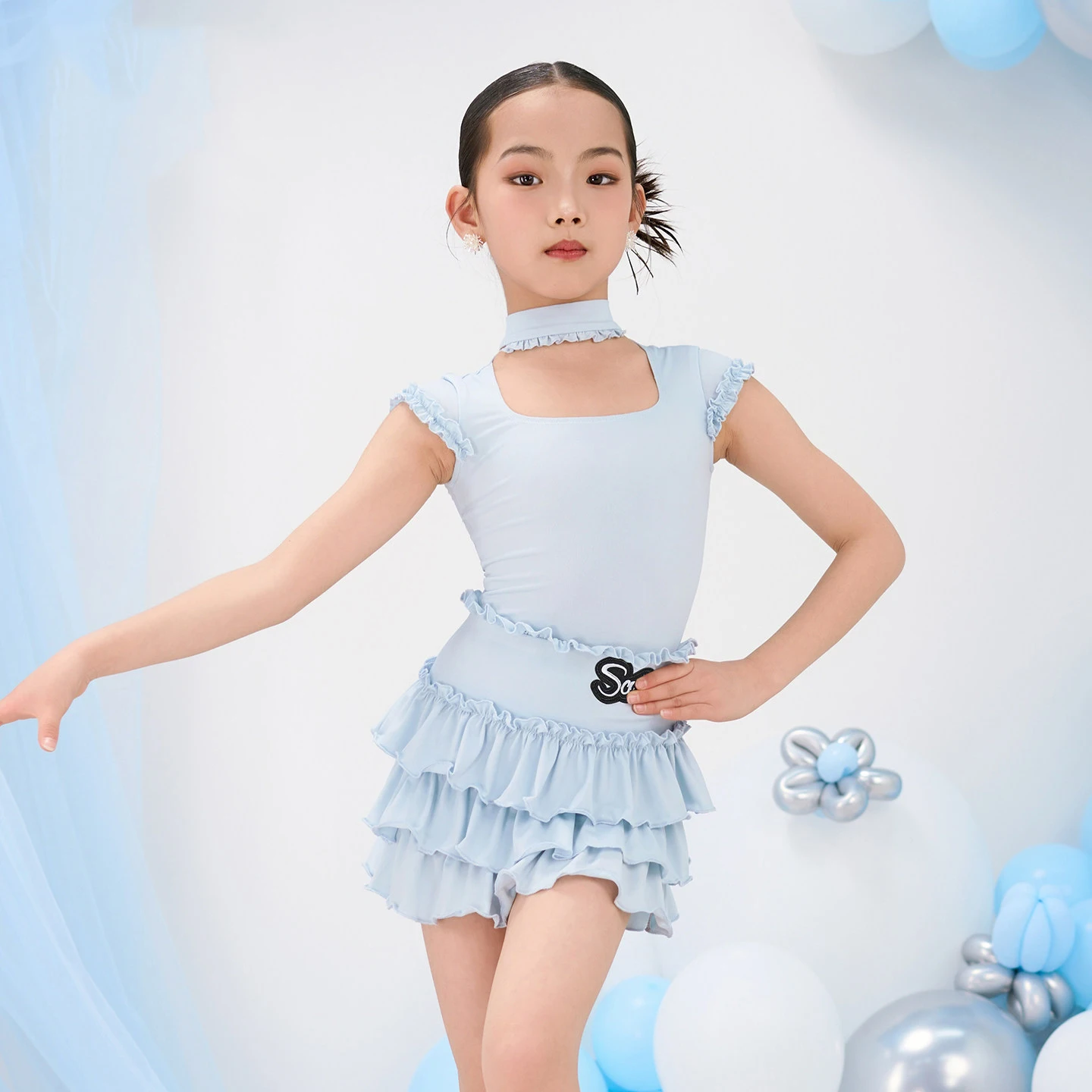 

2026 Children Latin Dance Competition Clothing For Girls Short Sleeved Three-Layer Lace Pleated Skirts Latin Dance Wear XH4749