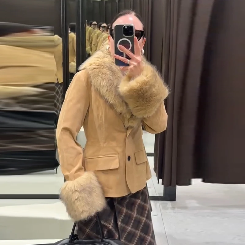 

Зимняя женская замшевая куртка, шикарное тонкое пальто со съемным меховым воротником, однобортная верхняя одежда с карманами, новинка 2025, модные женские куртки
