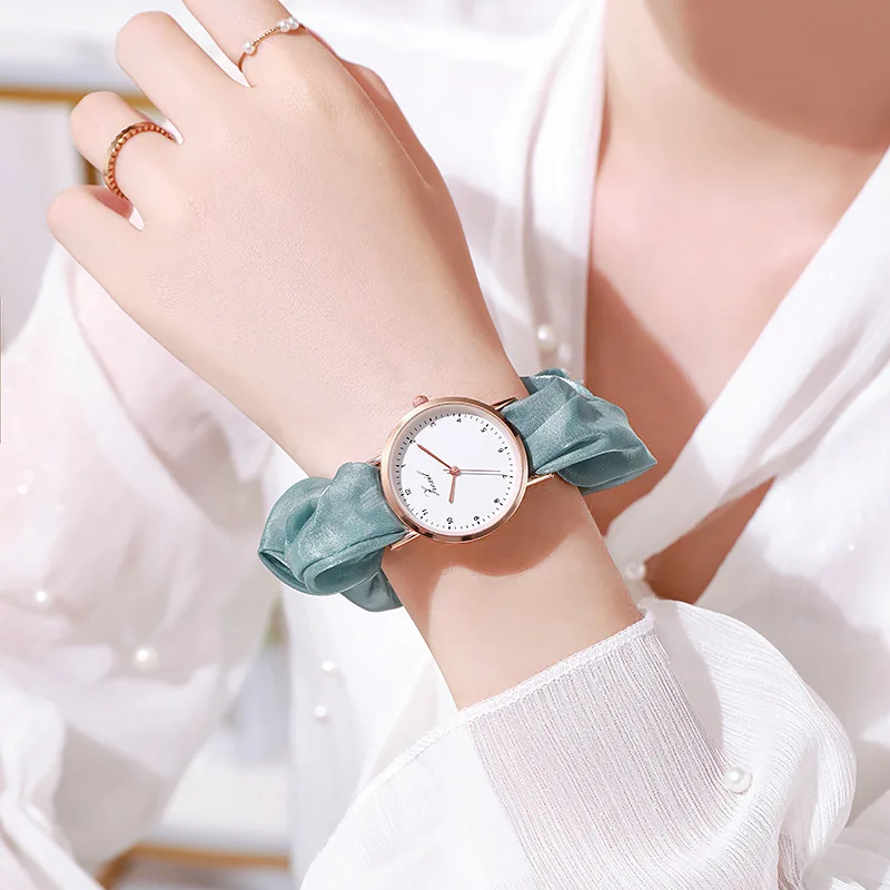 Montre Femme Creative Ribbon Women\'s Quartz Watches Ladies Color Fabric Belt Wristwatch for Women Stylish Dress Reloj Mujer