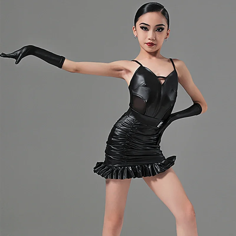 فستان رقص لاتيني من الجلد الأسود للفتيات أزياء مسابقة سامبا تشاتشا تنورة يوتار رومبا السالسا ملابس التدريب YS5335